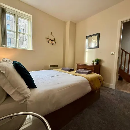 아파트 Modern 2 Bed Duplex In Centre! *